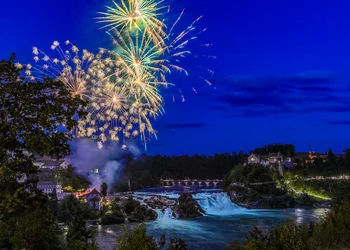 Fire on the Rocks – großes Rheinfall-Feuerwerk